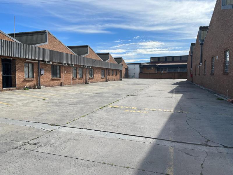 To Let Commercial Property for Rent in Montague Gardens Western Cape